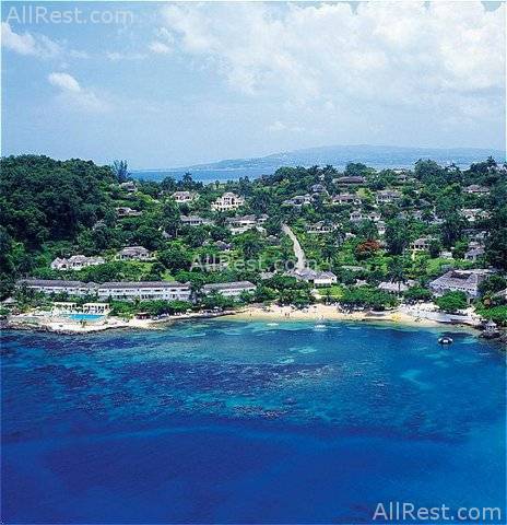 Round Hill Hotel & Villas 